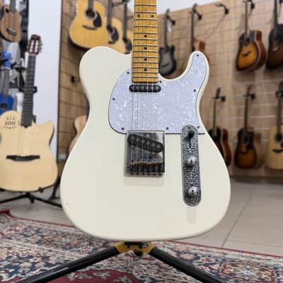 G&L Tribute Series ASAT Classic Vintage White image 1