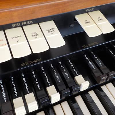 Hammond E 112 - B3 sound image 10