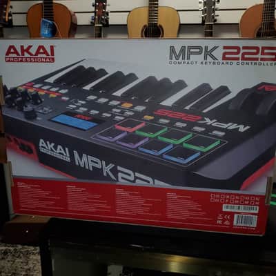 Akai MPK225 MK2 /usb - open box