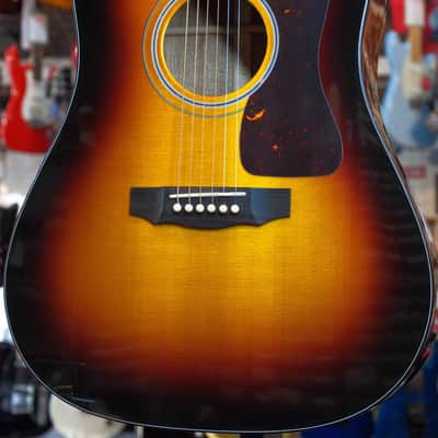 Guild USA D-40 Traditional Dreadnought Acoustic, Antique Sunburst image 4