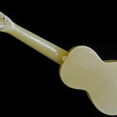 Islander Vintage Ukulele Designed by Mario Maccaferri Cream White image 3