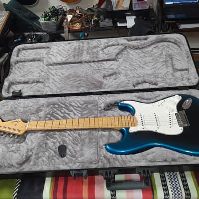 Fender American Elite Stratocaster with Maple Fretboard - 2020 - Sky Burst Metallic image 7