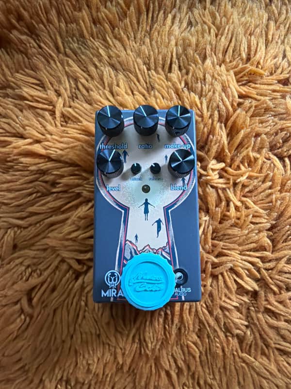 Walrus Audio Mira Optical Compressor 2022 - 2023 - Smoky Grey / Keyhole Graphic image 1