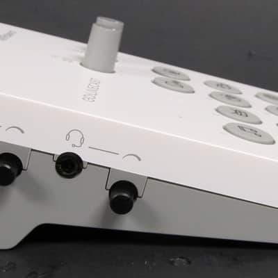 Mint Roland GO:LIVECAST Smartphone Live Streaming Mixer for Smartphones Mint Condition image 4