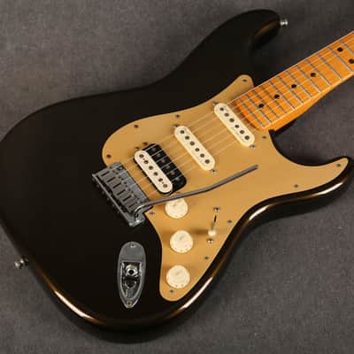 Fender American Ultra Stratocaster HSS - Texas Tea - 2nd Hand image 11