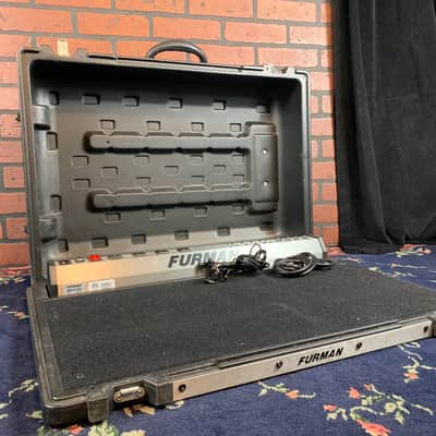 Furman SPB-8C Powered Pedal Board w/Rolling Hard Case image 16