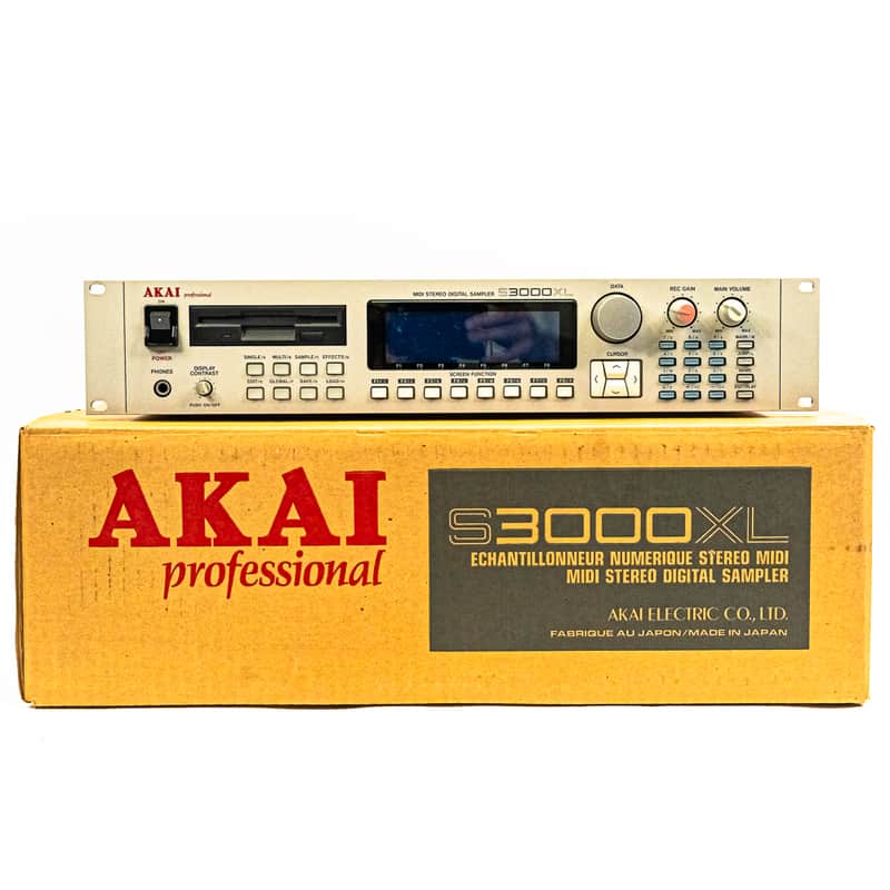 Akai Professional S3000XL MIDI Stereo Digital Sampler OS 1.50 32MB Original Box