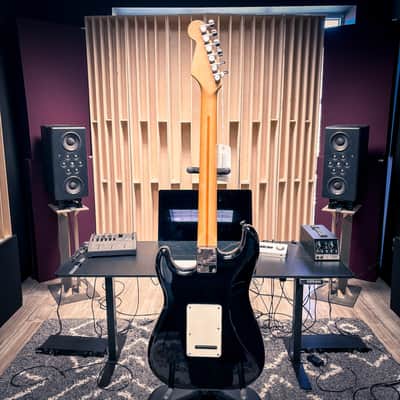 1988 Fender Strat Plus with hardshell case image 8