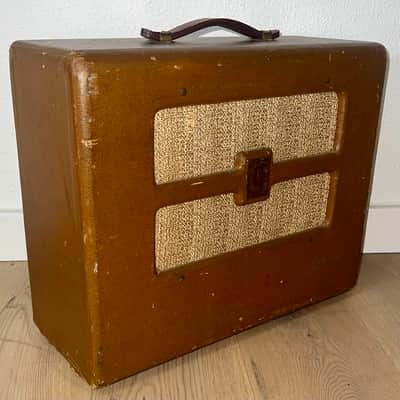 1948 Gibson BR-6 2-Input 10-Watt , 10" Guitar Combo Amp Original Rola Speaker, Completely Serviced, With Manual ! image 3