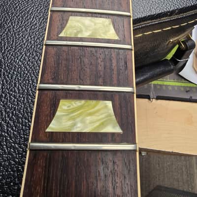GIBSON *UPDATED* Les Paul Classic—Honey Burst image 10