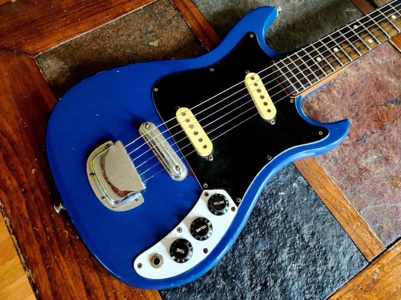 Cort mini short-scale SS strat  - blue image 1