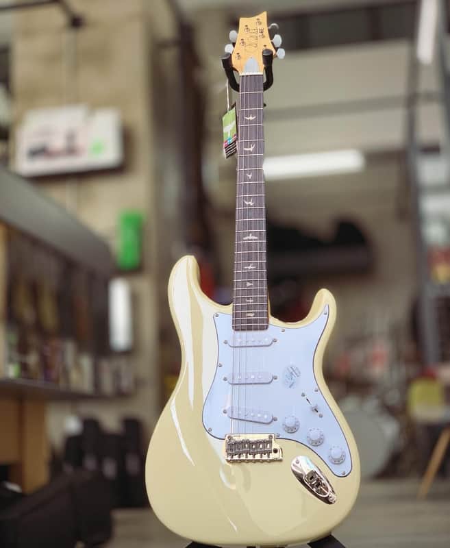 PRS SE Silver Sky 2022 - Present - Moon White image 1