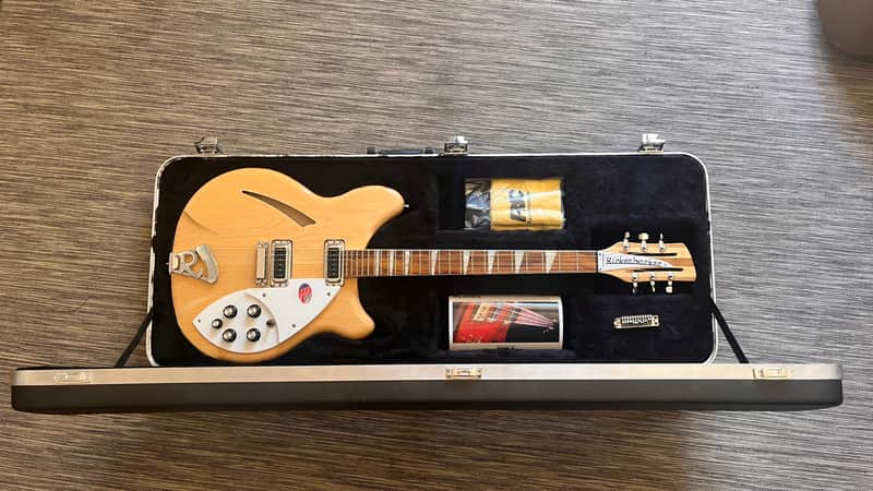 Rickenbacker 360/12 Bild 1