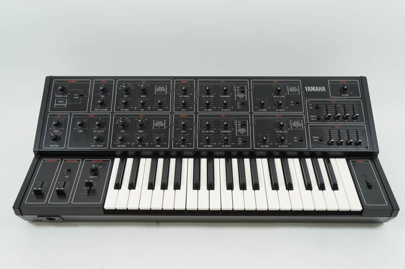 YAMAHA CS-15