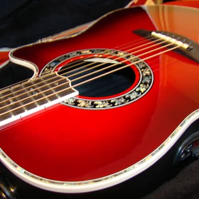 Ovation 2079LX Custom Legend red image 3