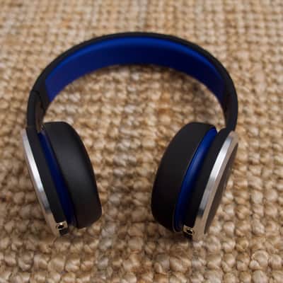 WESC ‘Chambers by RZA’ headphones, mint and free UK shipping image 4