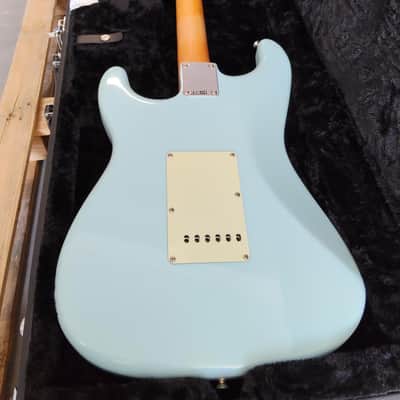 Fender Limited Edition Vintera II Road Worn '60s Stratocaster 2025 - Sonic Blue image 4