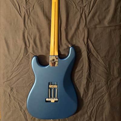 Fender American Performer 2021 - Lake Placid Blue image 2