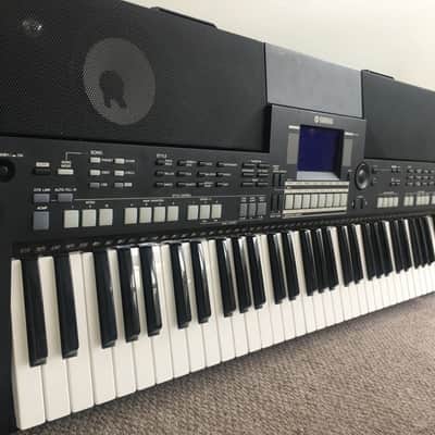 Yamaha PSR-2000 ジャンク Yamaha PSR-2000 61 Key KEYBOARD WORKSTATION w/ gig bag, power