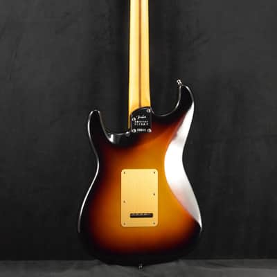 Mint Fender American Ultra II Stratocaster HSS Ultraburst Ebony Fingerboard image 9