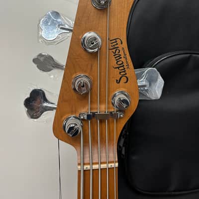 Sadowsky MetroExpress 21 Fret Vintage M/J Bass 5 String Maple Fretboard - Ocean Blue Metallic image 3