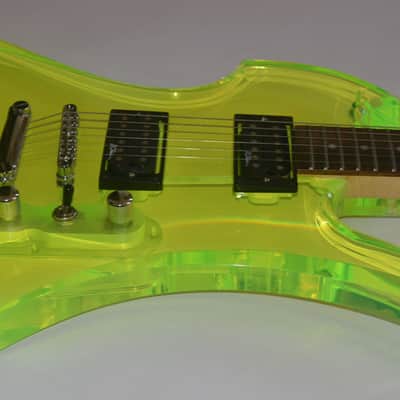 B.C. Rich Mockingbird Clear Acrylic Green Namm 1999 Mint Original Hard Case Rick Derringer Owned image 2