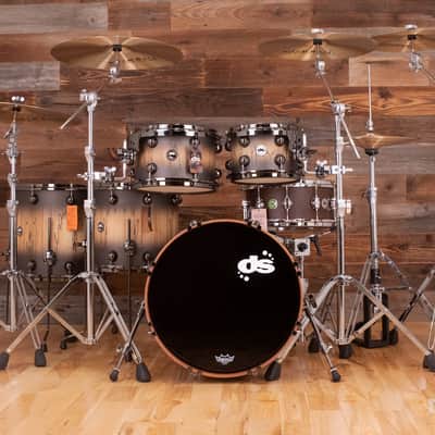 DS REBEL CUSTOM SHOP 5 PIECE DRUM KIT, ALL MAPLE SHELL, BLACK TO NATURAL FADE OVER EXOTIC FOSSIL BEECH image 9