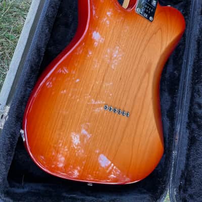 Fender Player Plus Nashville Telecaster 2023 - Present - Sienna Sunburst image 12