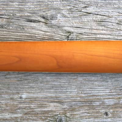Jaguar neck, roasted maple image 8