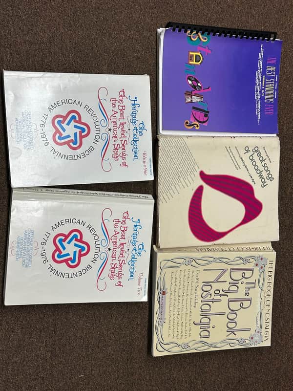 Lot of 5 Used Vintage Piano Books more than 400 SONGS including Broadway, Heritage Collection Book 1 & 2 , & More image 1
