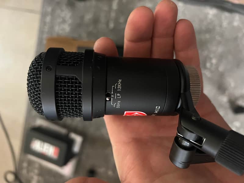 Lauten Audio LS-408 SNARE Mic Cardioid Large Diaphragm Condenser Microphone 2023 - Present - Black