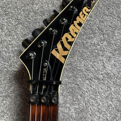 Kramer Baretta II 1988 - Candy Apple Red image 10