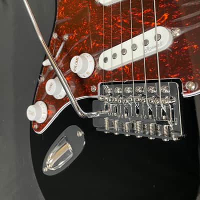 Harley Benton ST-62RW LH BK 2024 Black Strat w/Tortoise Shell Pickguard - LEFTY - image 6