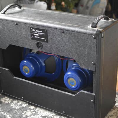 Vox V212BNX 30-Watt 2x12 Alnico Blue Guitar Speaker Cabinet image 3
