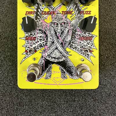 Abominable Electronics Hail Satan Deluxe Fuzz Pedal - Yellow image 1