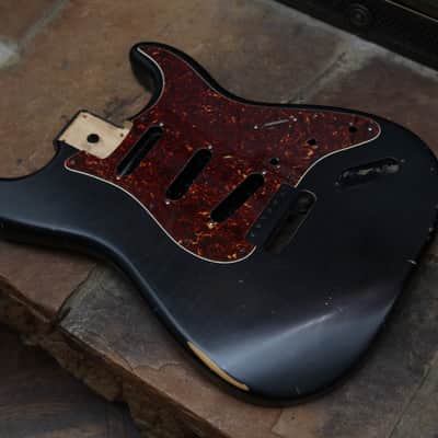 Allparts Stratocaster Body Black Aged Relic Nitrocellulose Lacquer Fender Licensed Strat image 18