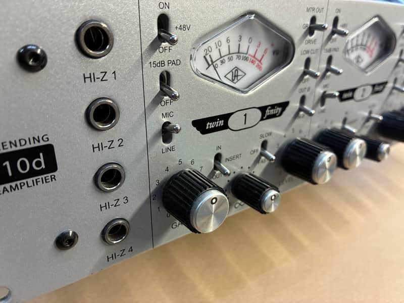 Universal Audio 4-710d 4-Channel Microphone Preamp 2010 - Present - SIlver image 1