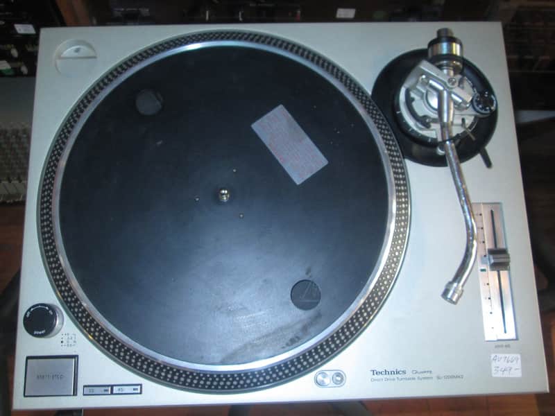 Technics SL-1200 MK2 image 1