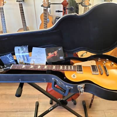 Gibson Les Paul Tribute 2018 Satin Gold Top image 9