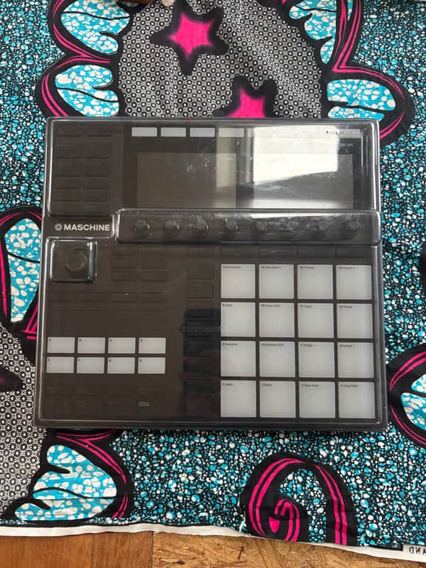 Native Instruments Maschine MKIII with DECKSAVER image 1