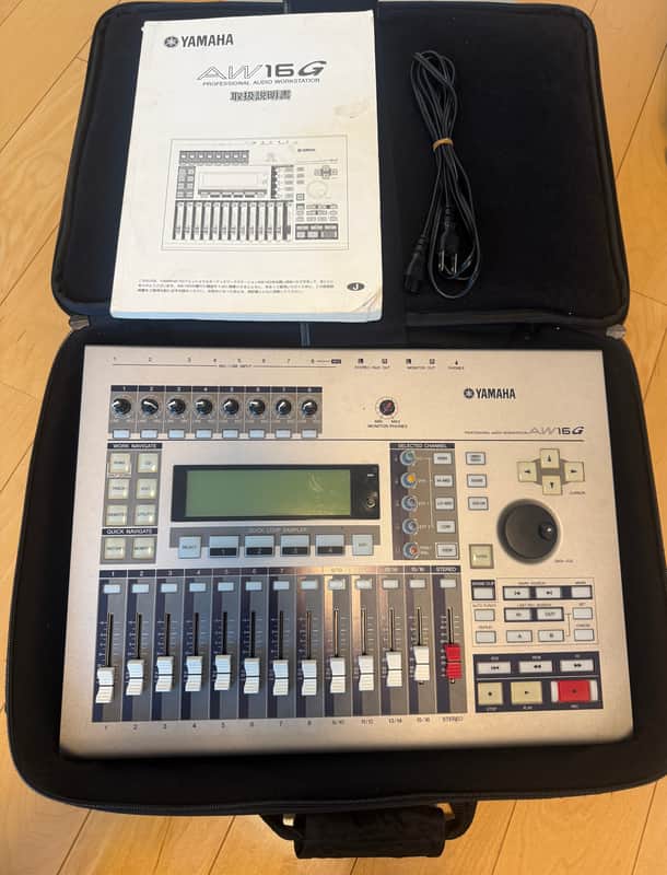 Yamaha AW16G Professional Audio Workstation 16-Track Digital
