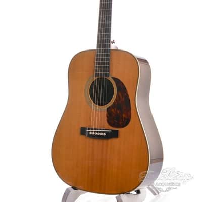 Martin HD28V 2004 image 7