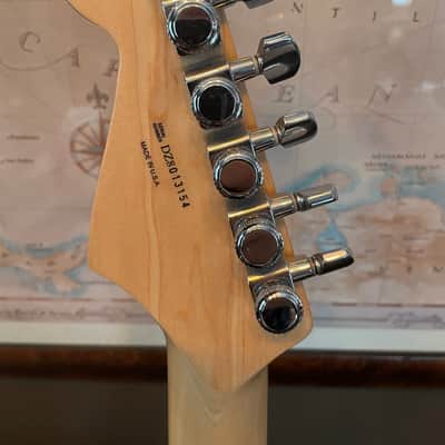 Fender Stratocaster Deluxe American 2008 - Crimson Red Transparent image 4