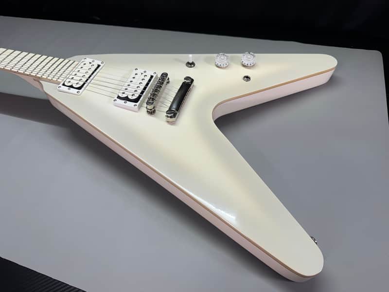 2016 Epiphone Brendon Small Signature "Snow Falcon" Flying V - Snow Burst image 1