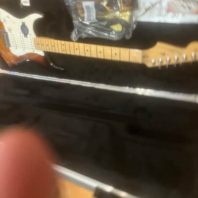 American Fender Stratocaster 2011 (FSR) - 2 tone sunburst image 12