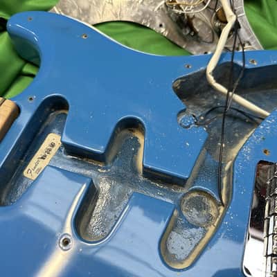 1981 Fender American International Series Hardtail Stratocaster – Maui Blue image 17