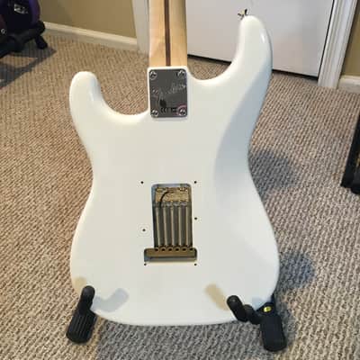 Fender American Performer Stratocaster with Maple Fretboard 2019 - Olympic White image 5