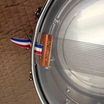 LUDWIG  🥁 Black beauty usa snare drum 6.5 x 14 upgraded head and wires image 9