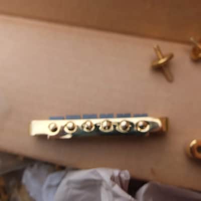 Graph Tech ResoMax Tuneomatic Bridge - Gold image 5