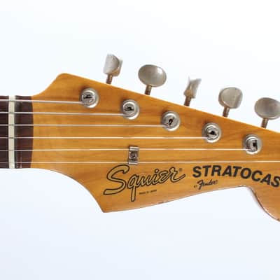 1983 Squier Stratocaster '62 Reissue candy apple red JV series image 5